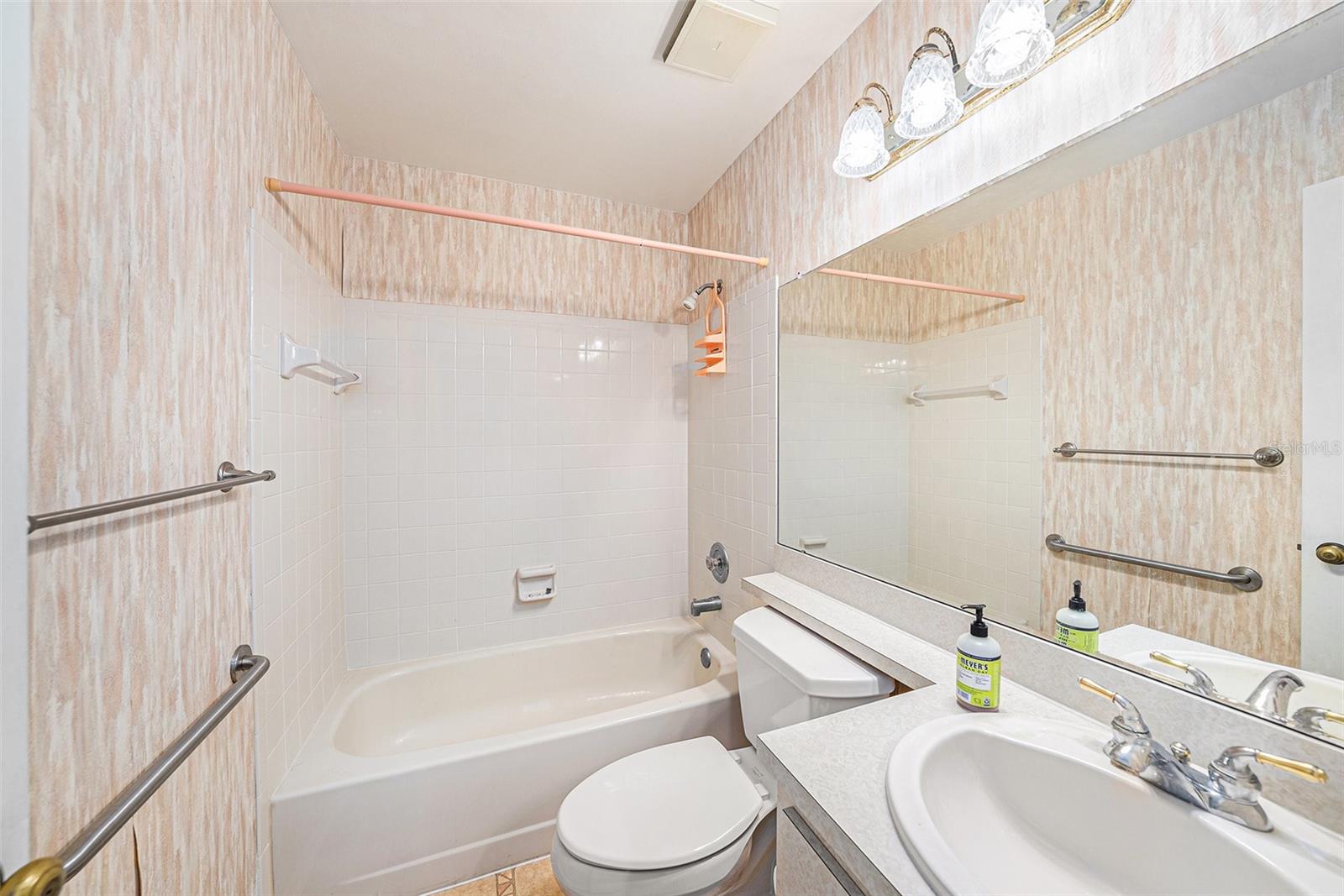 Image 13 of 19 For 3164 Claremont Place A