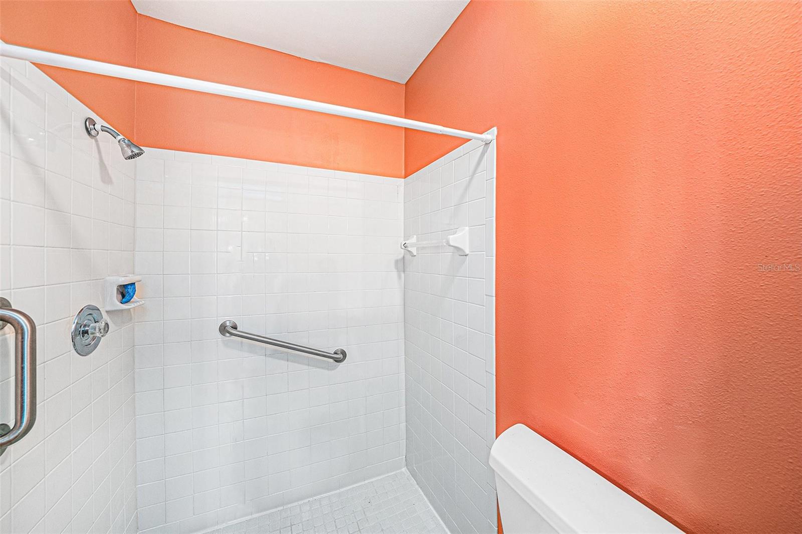 Image 16 of 19 For 3164 Claremont Place A