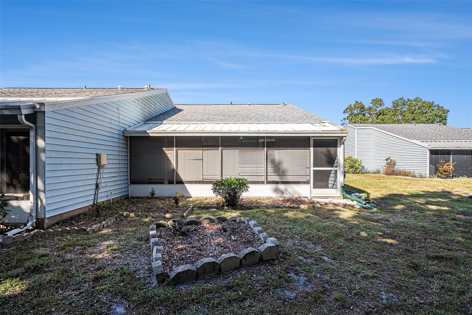 Image 18 of 19 For 3164 Claremont Place A