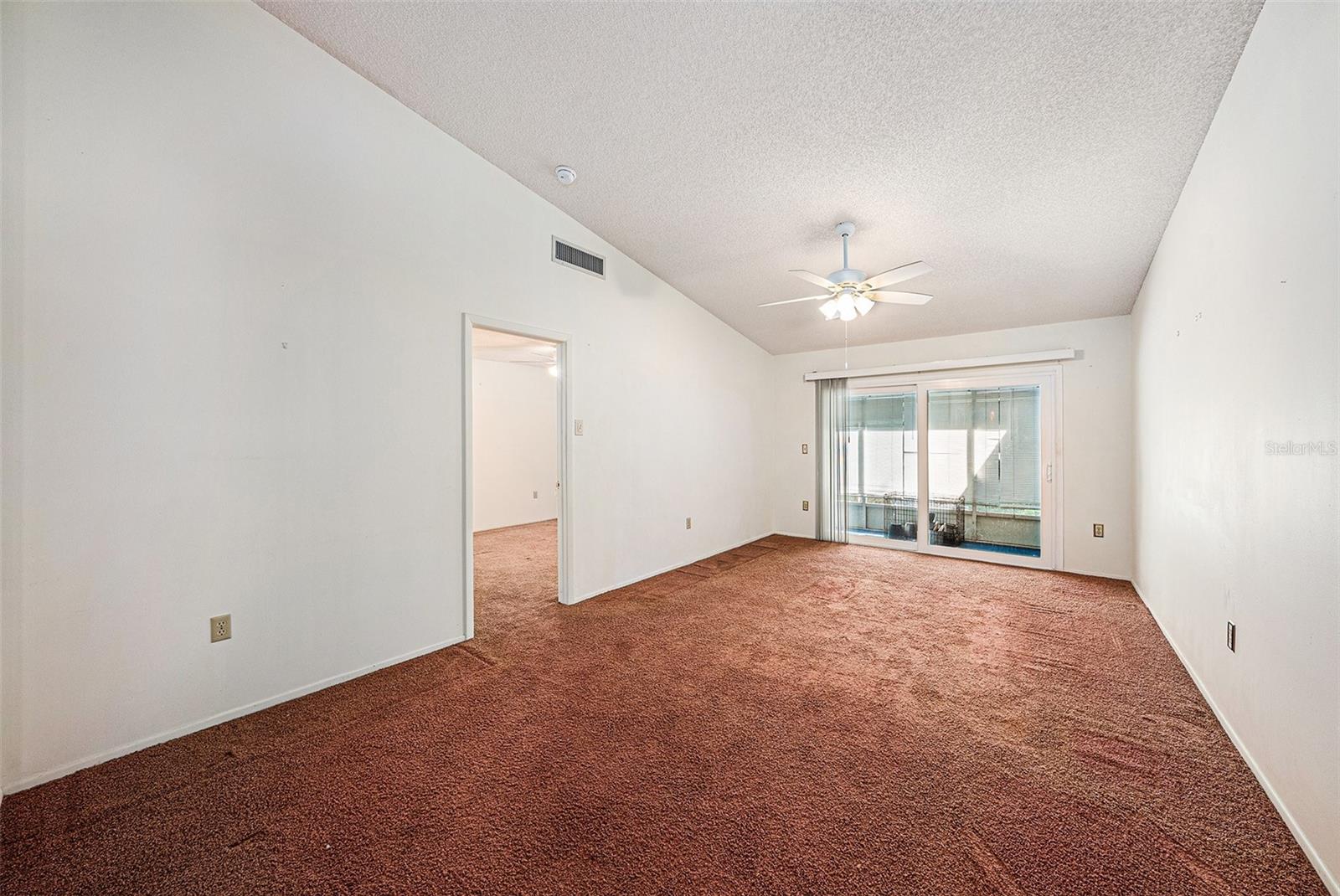 Image 4 of 19 For 3164 Claremont Place A