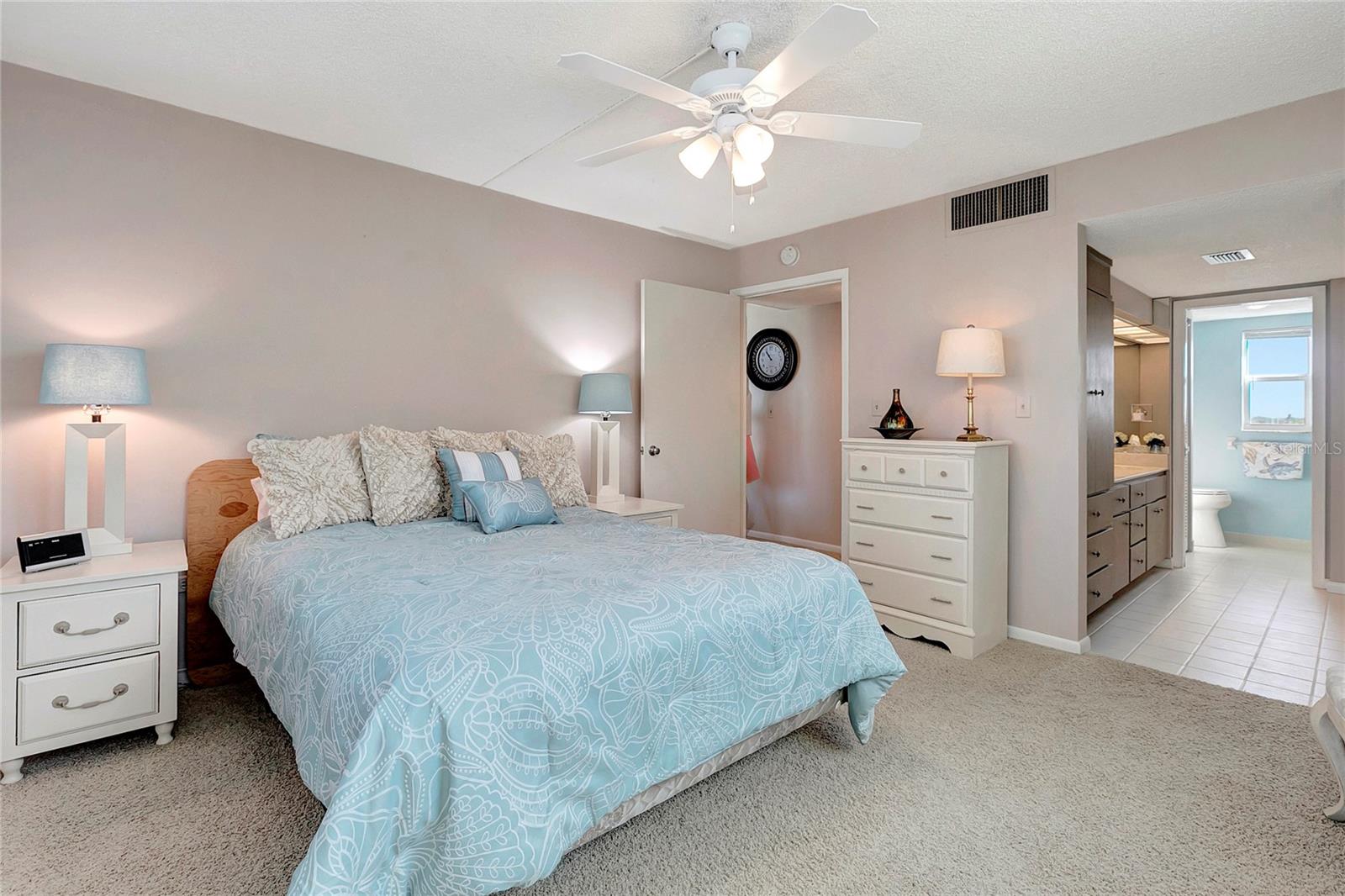 Image 14 of 22 For 500 Treasure Island Causeway 501