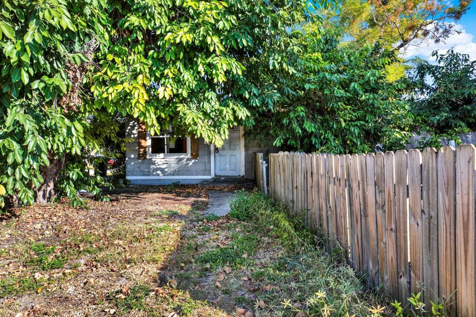 Image 17 of 23 For 2231 28th Avenue N