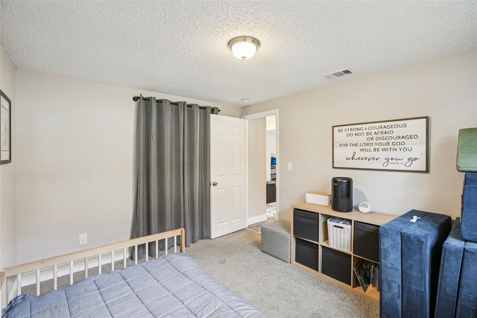 Image 20 of 27 For 2767 Dovewood Street