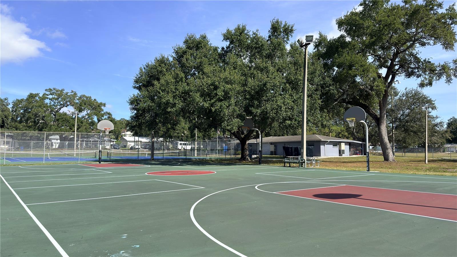 Image 24 of 27 For 2767 Dovewood Street