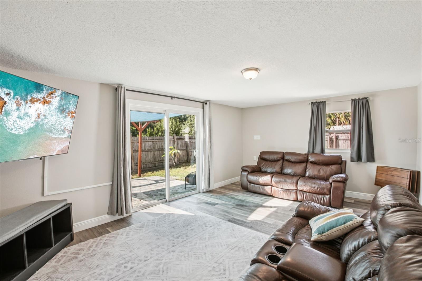 Image 5 of 27 For 2767 Dovewood Street