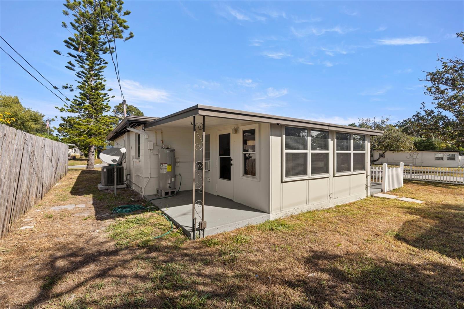 Image 23 of 24 For 10410 114th Avenue