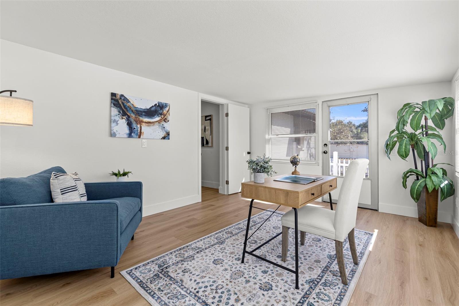 Image 4 of 24 For 10410 114th Avenue