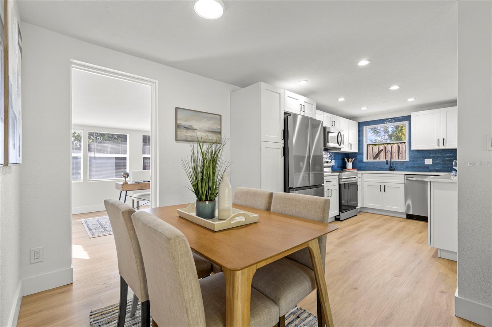 Image 8 of 24 For 10410 114th Avenue