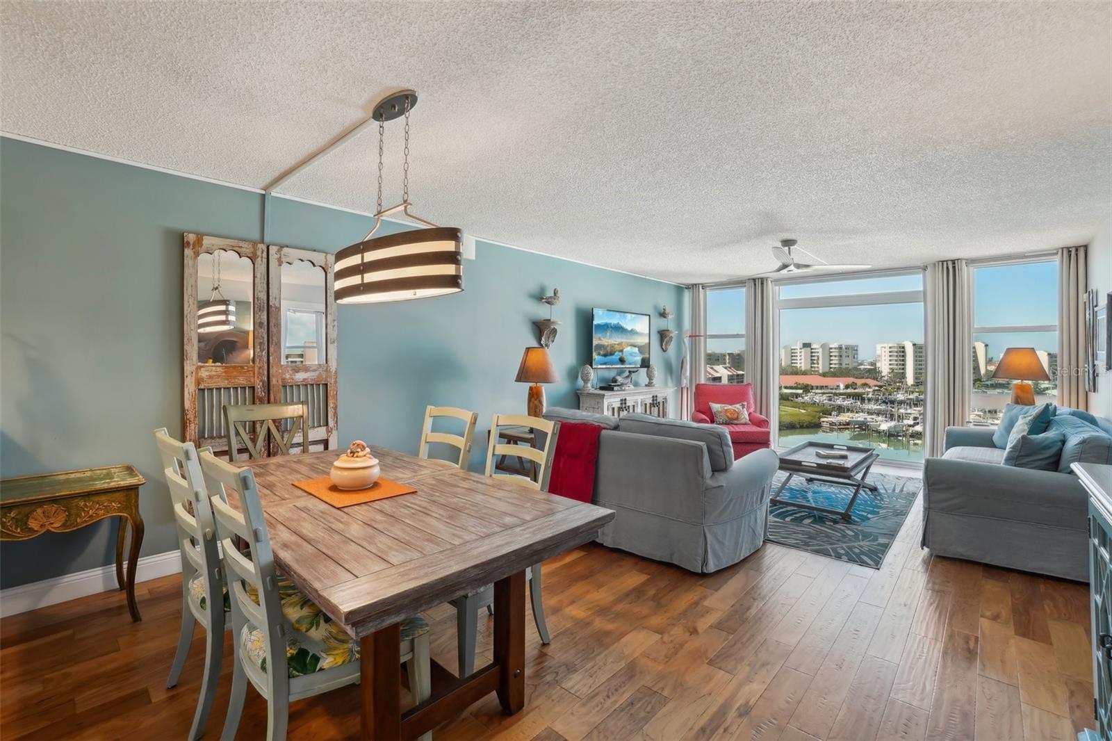 Image 11 of 53 For 7400 Sun Island Drive S 712