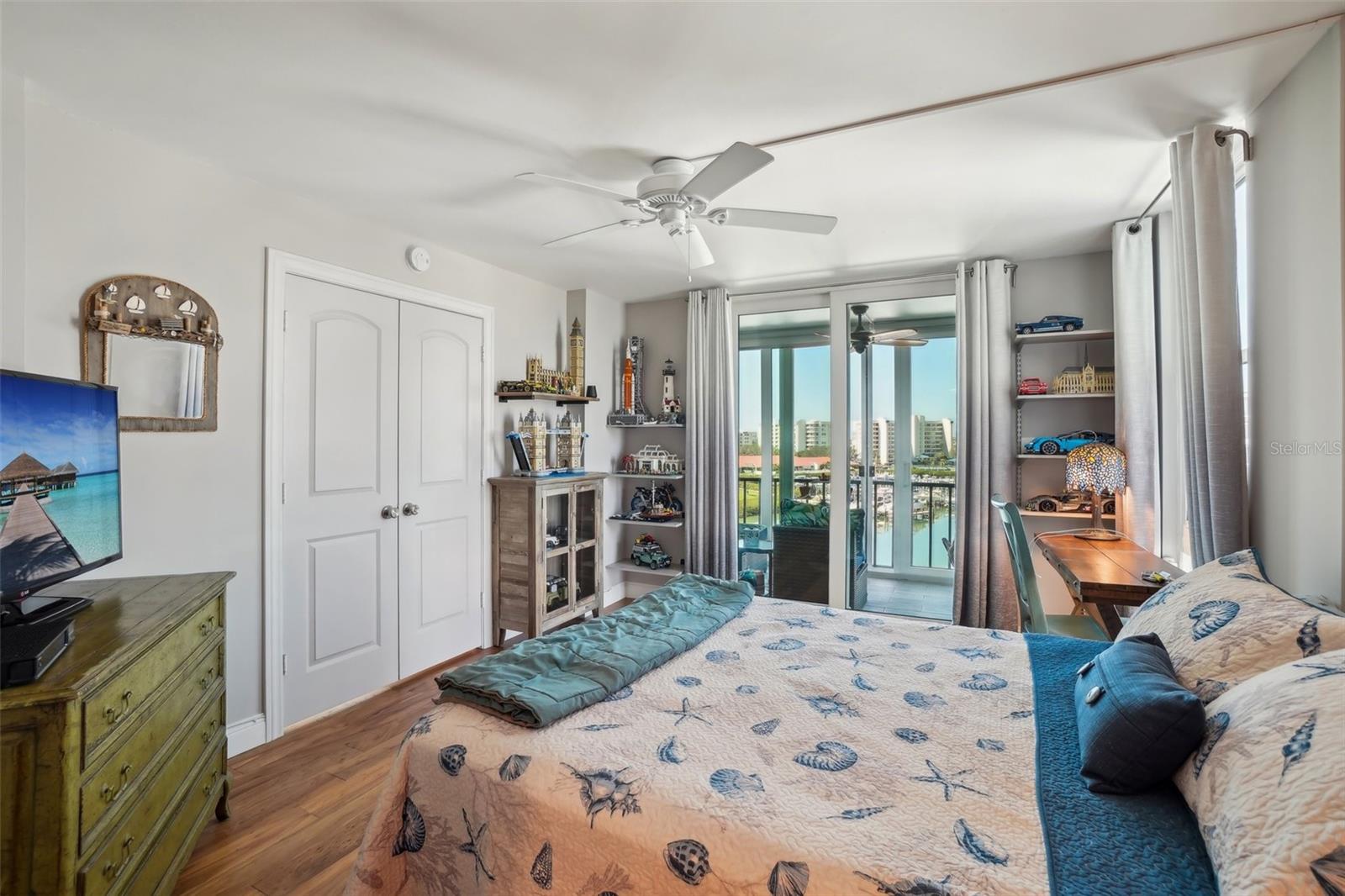 Image 25 of 53 For 7400 Sun Island Drive S 712