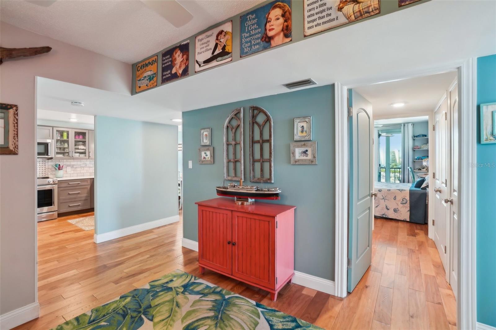 Image 30 of 53 For 7400 Sun Island Drive S 712