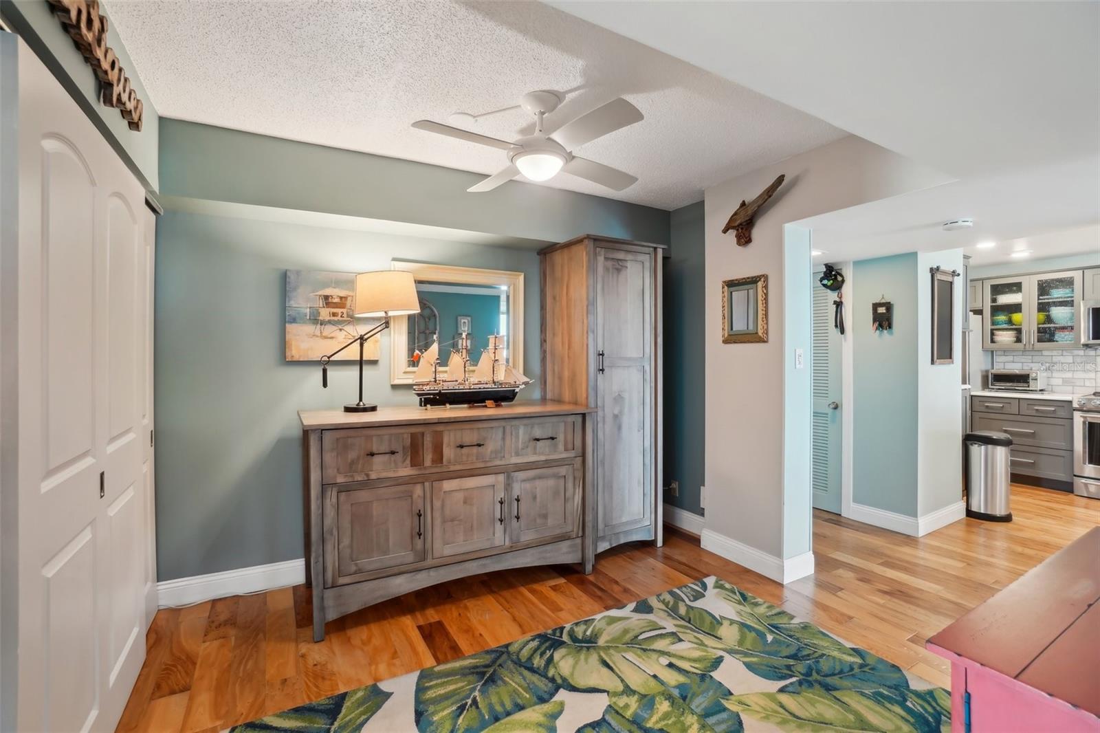 Image 34 of 53 For 7400 Sun Island Drive S 712