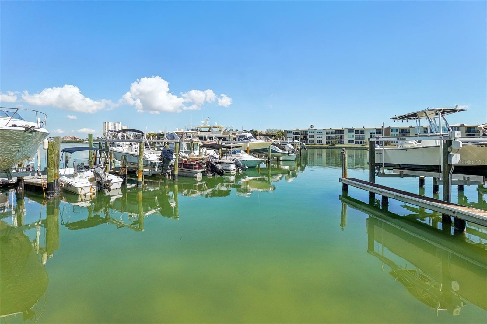 Image 40 of 53 For 7400 Sun Island Drive S 712