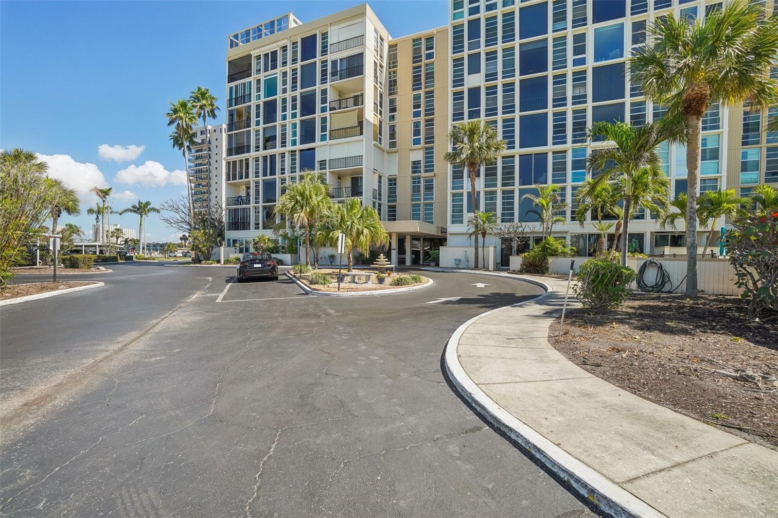 Image 50 of 53 For 7400 Sun Island Drive S 712