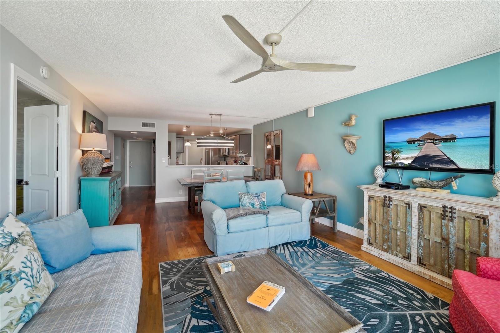 Image 7 of 53 For 7400 Sun Island Drive S 712