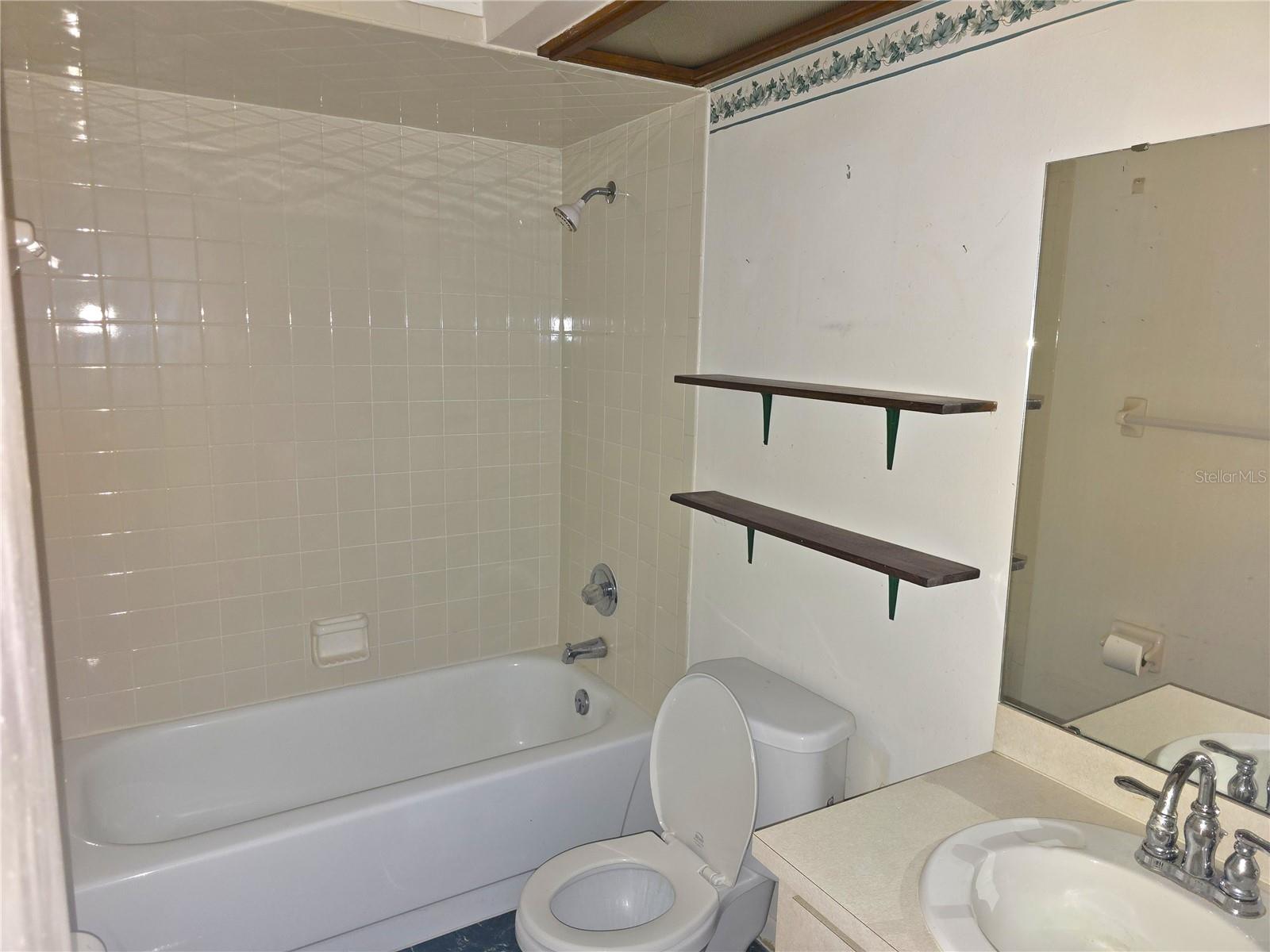 Image 6 of 15 For 1061 Old South Drive