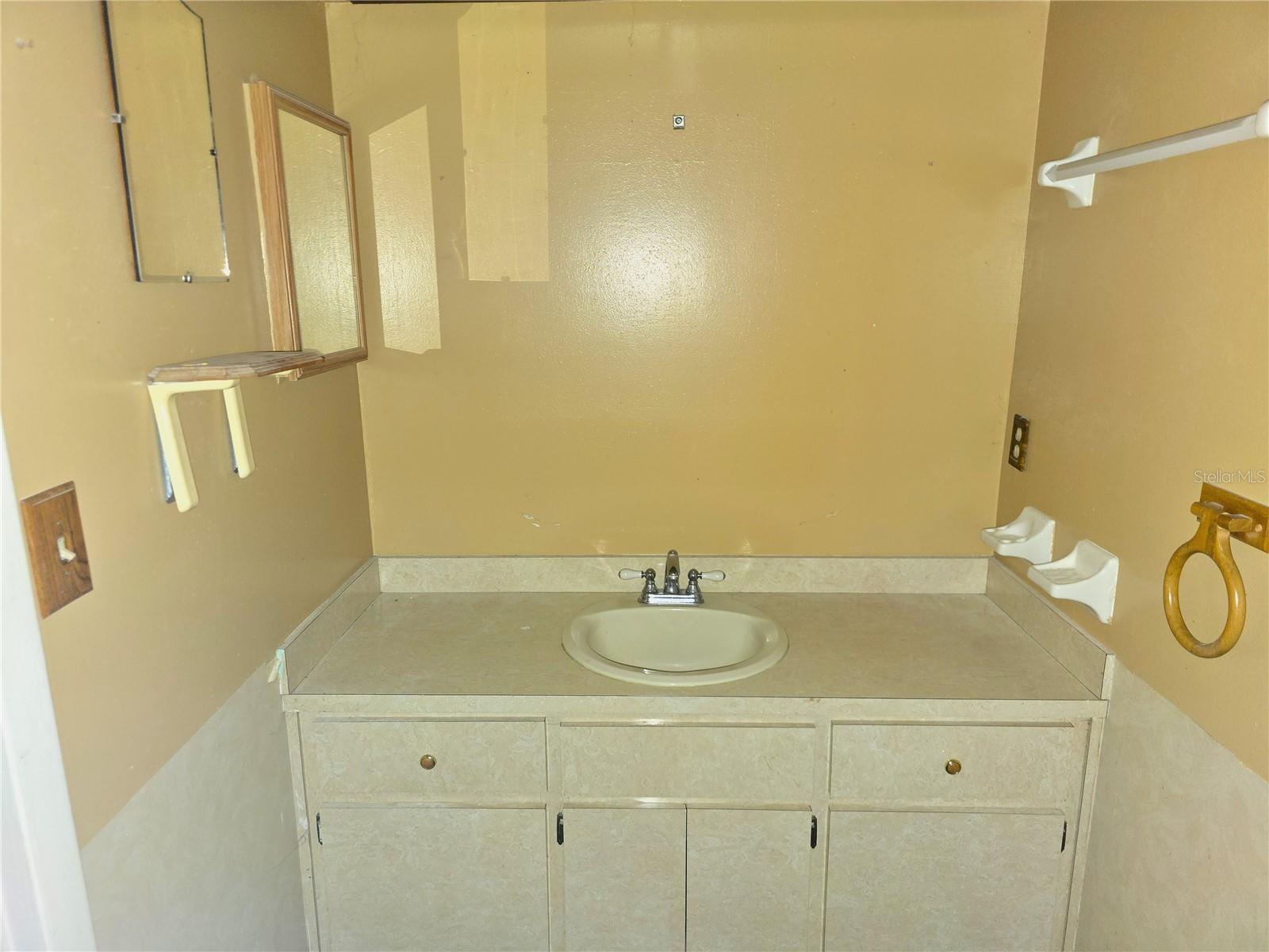 Image 9 of 15 For 1061 Old South Drive