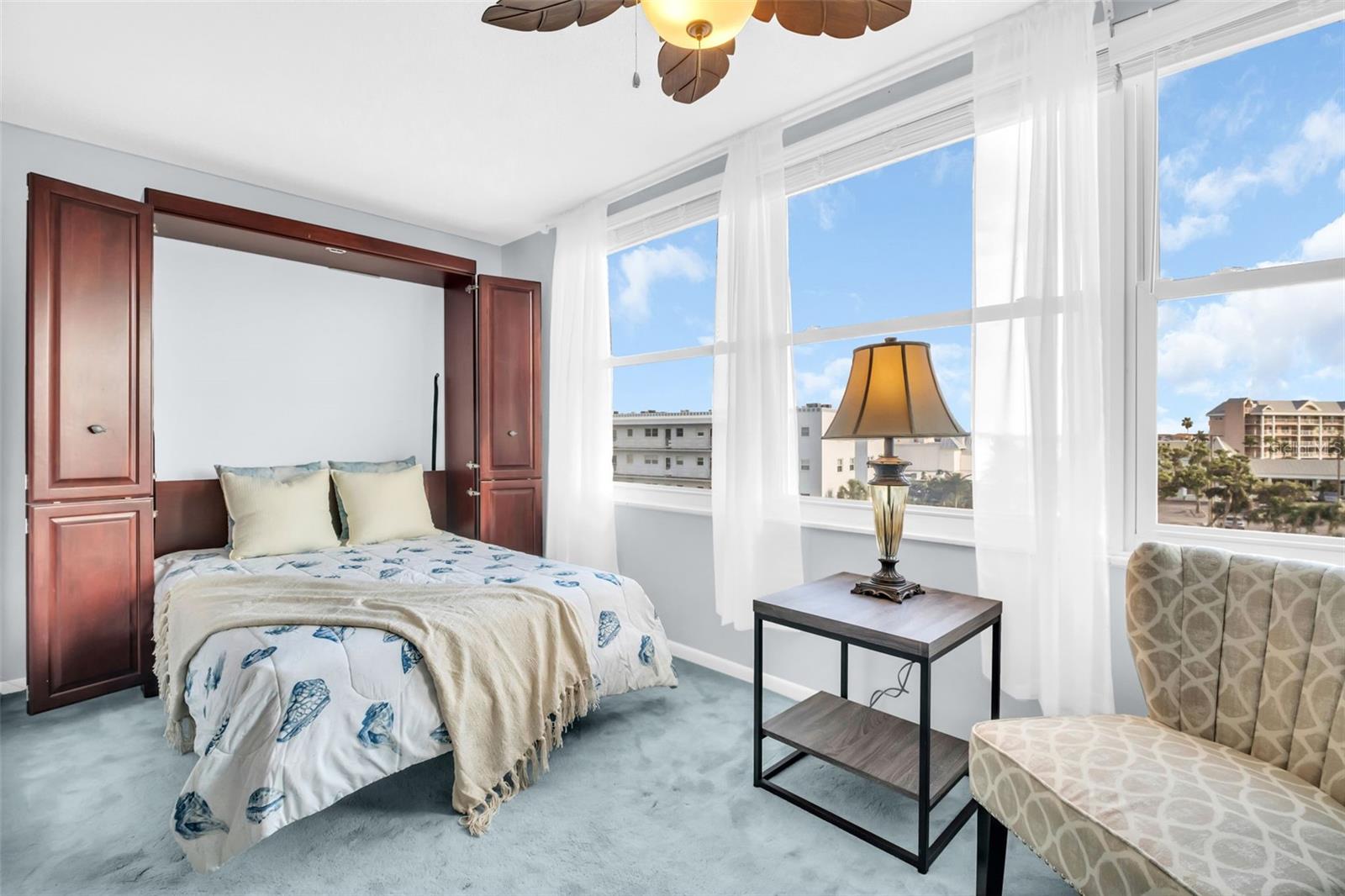 Image 13 of 36 For 5575 Gulf Boulevard 421