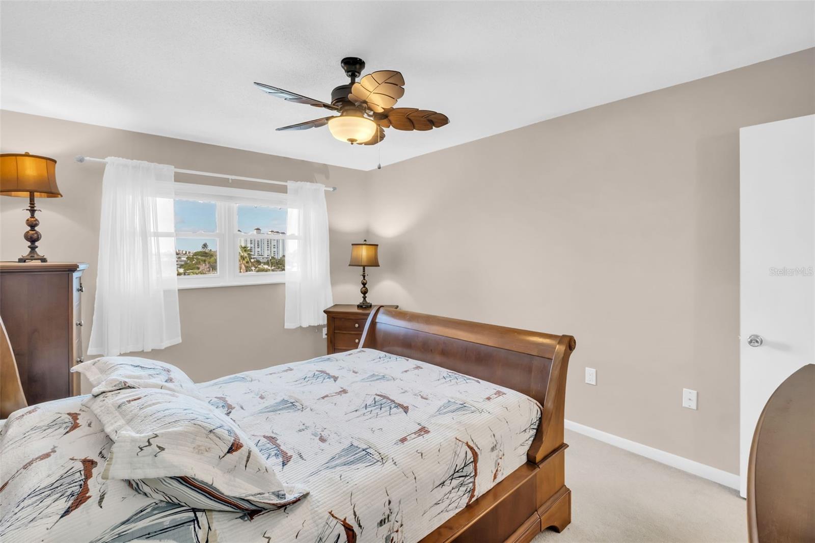 Image 17 of 36 For 5575 Gulf Boulevard 421