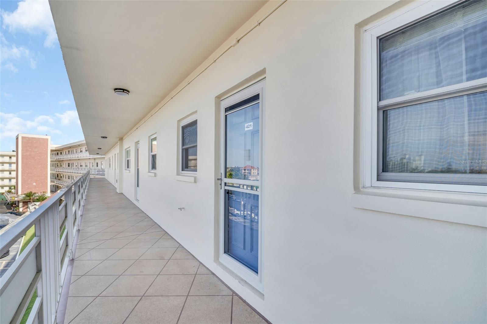 Image 2 of 36 For 5575 Gulf Boulevard 421