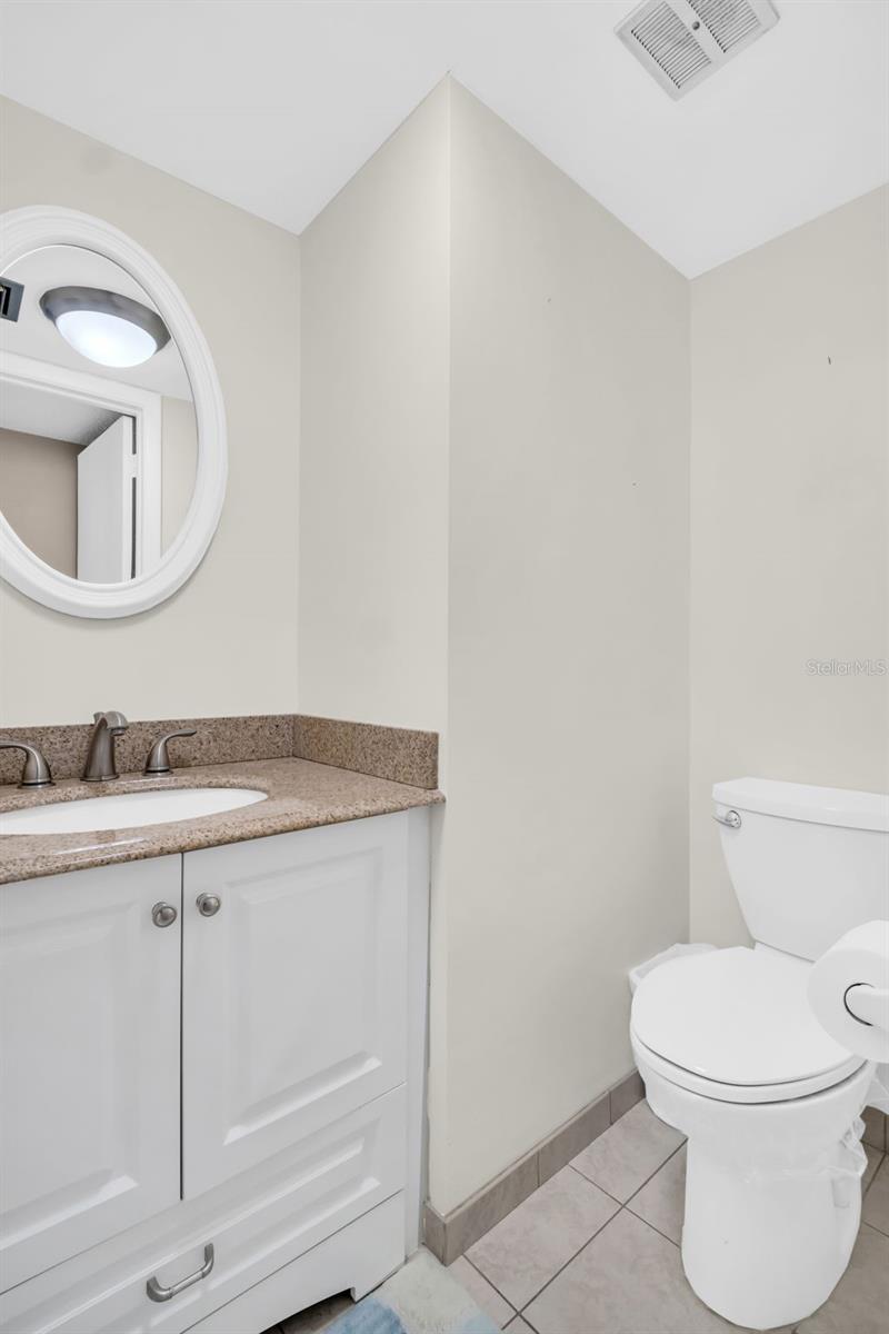 Image 20 of 36 For 5575 Gulf Boulevard 421