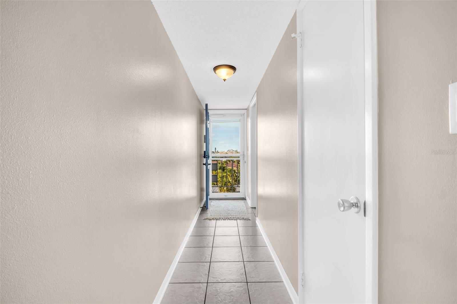 Image 24 of 36 For 5575 Gulf Boulevard 421