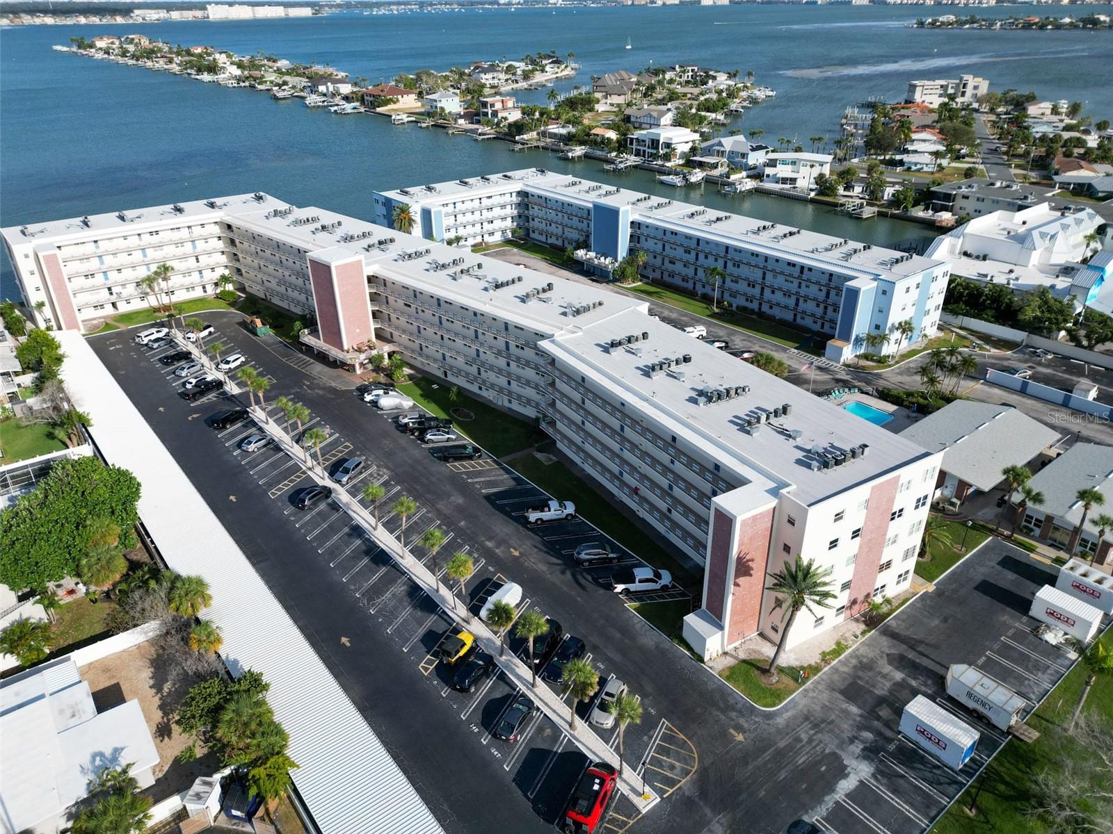 Image 30 of 36 For 5575 Gulf Boulevard 421