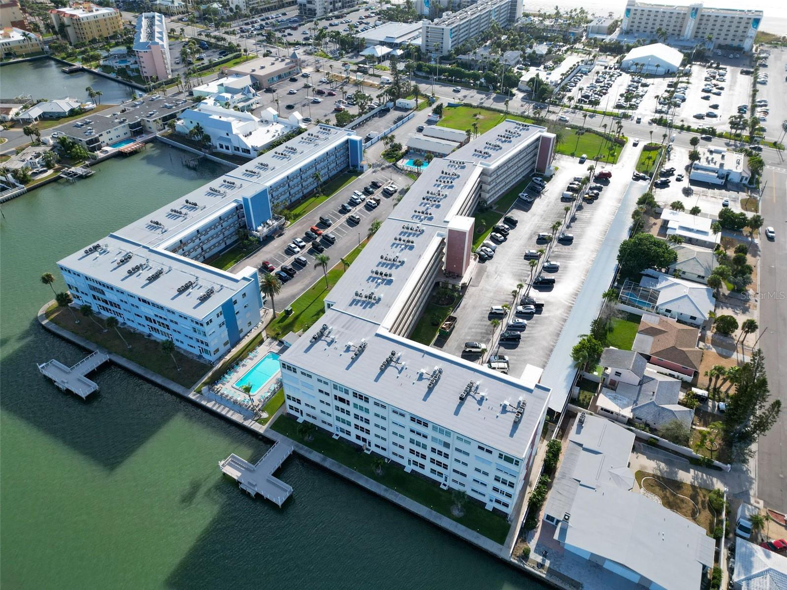 Image 34 of 36 For 5575 Gulf Boulevard 421