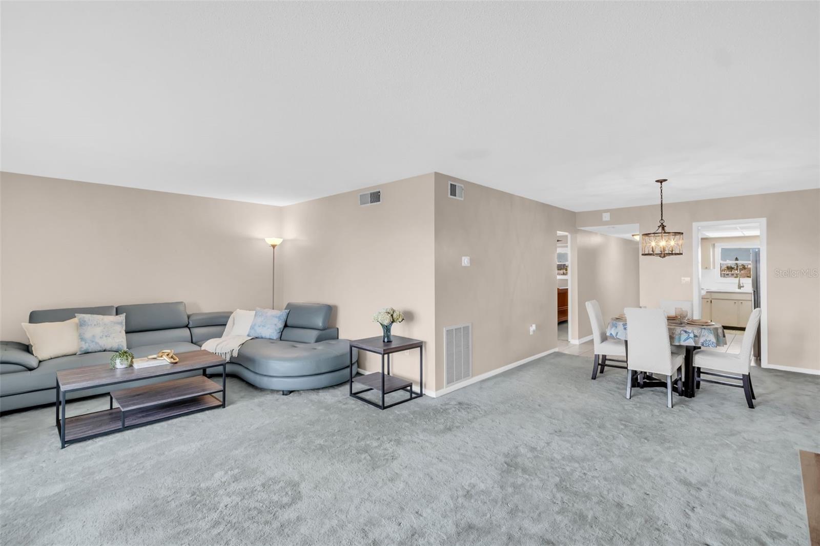 Image 9 of 36 For 5575 Gulf Boulevard 421