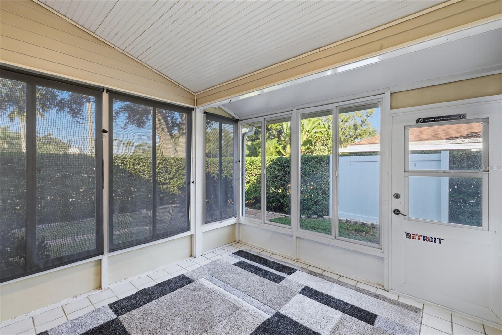 Image 26 of 42 For 21425 Clubside Loop