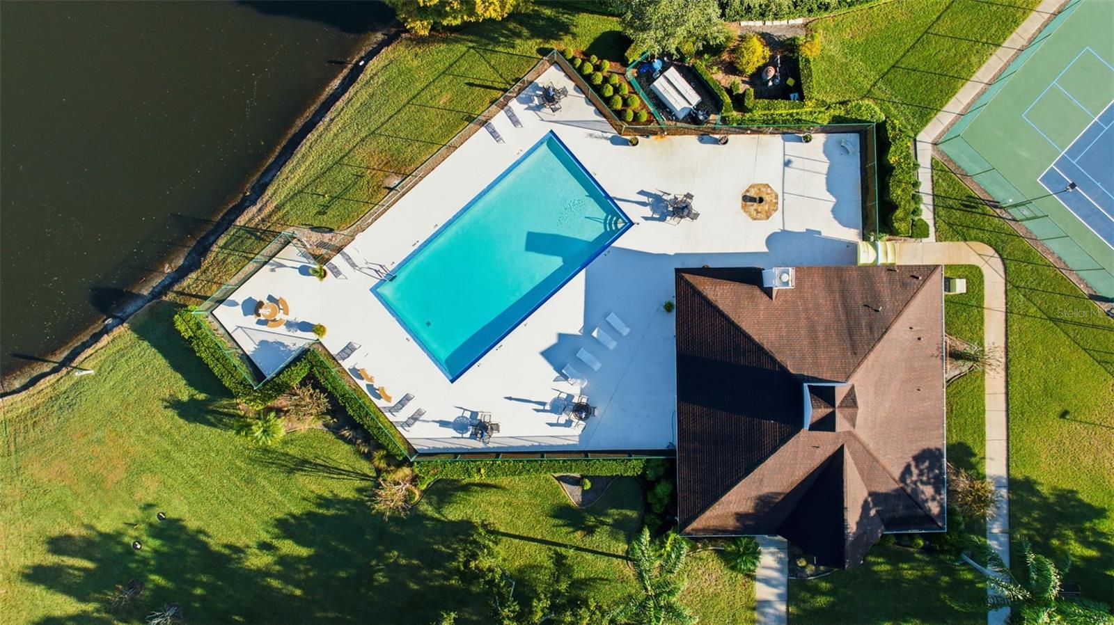 Image 37 of 42 For 21425 Clubside Loop