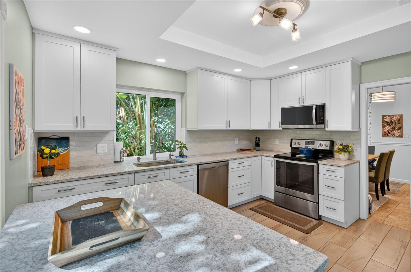 Image 10 of 48 For 1858 Lake Cypress Drive