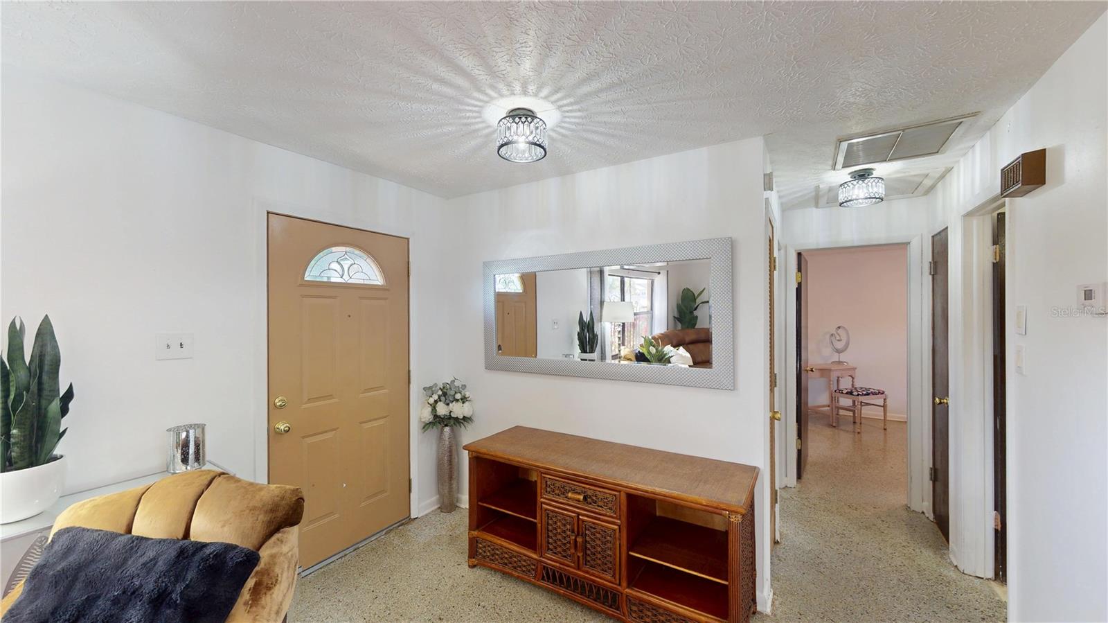 Image 15 of 26 For 502 Beverly Avenue