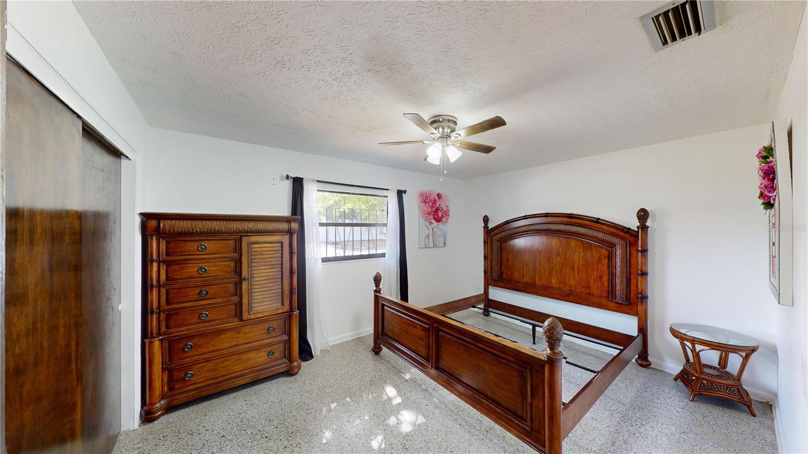 Image 17 of 26 For 502 Beverly Avenue