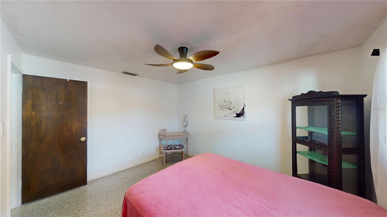 Image 21 of 26 For 502 Beverly Avenue