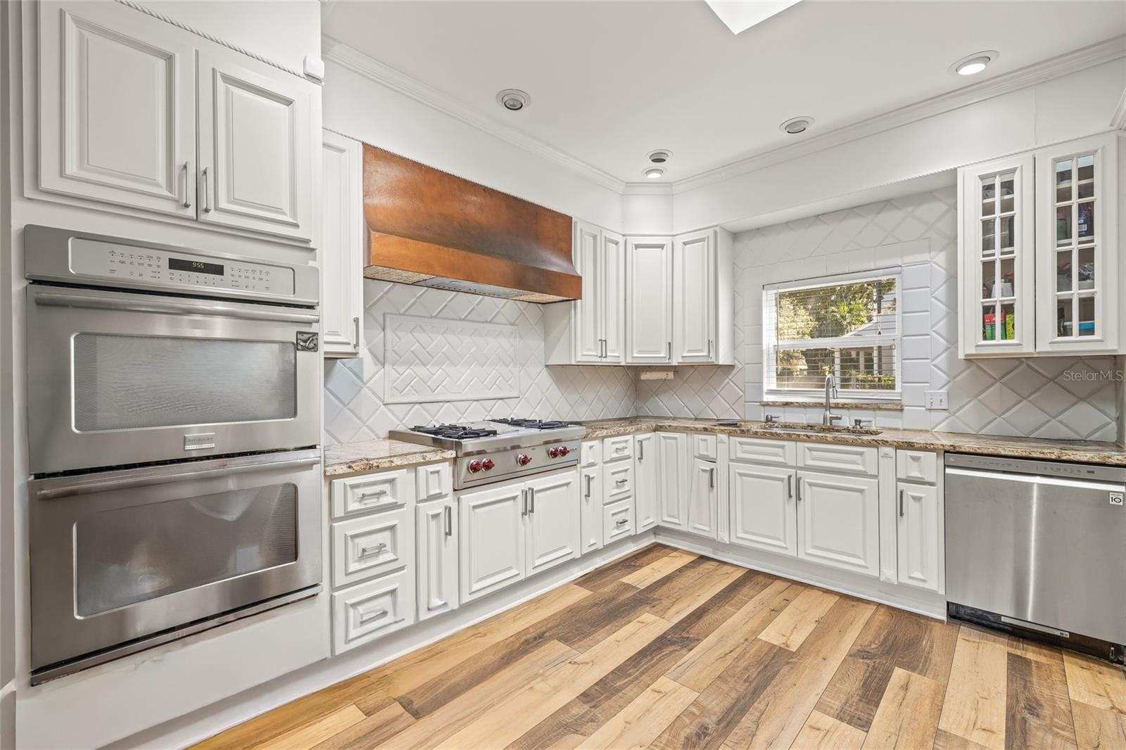 Image 11 of 44 For 4102 Sevilla Street