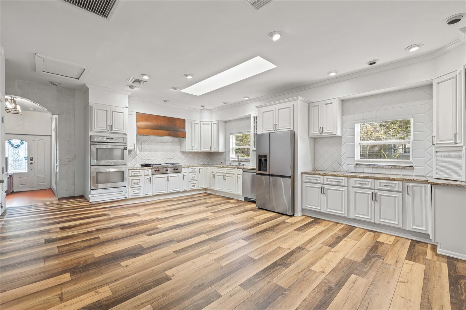 Image 13 of 44 For 4102 Sevilla Street