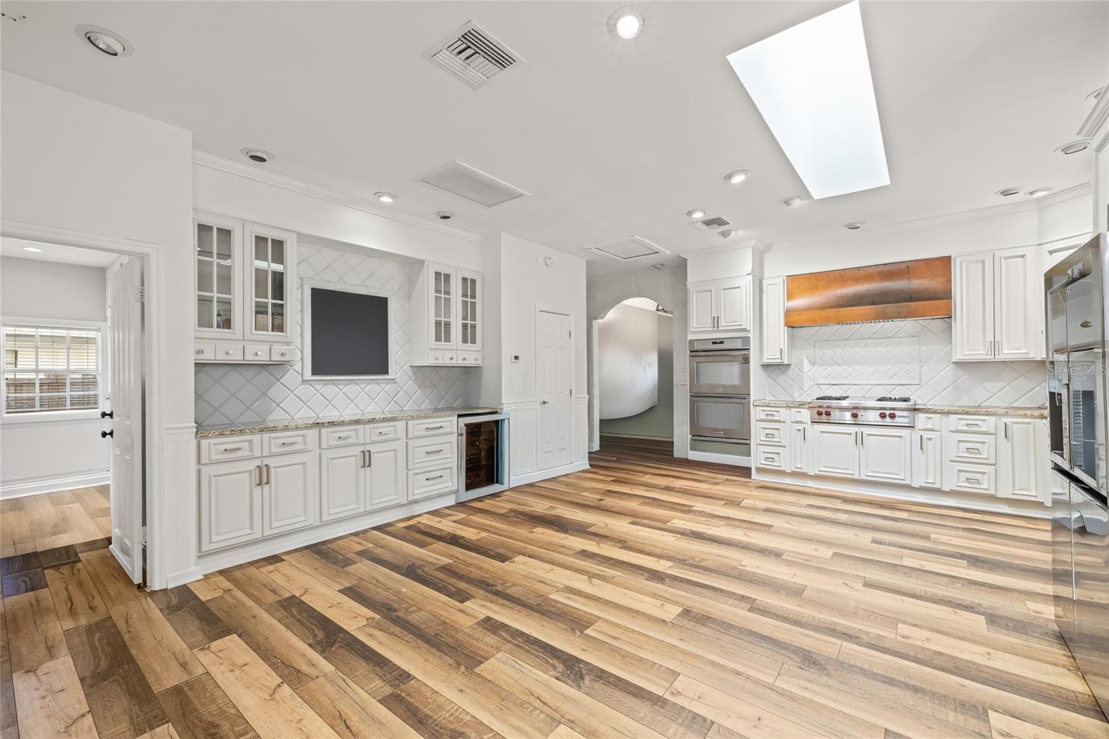 Image 14 of 44 For 4102 Sevilla Street