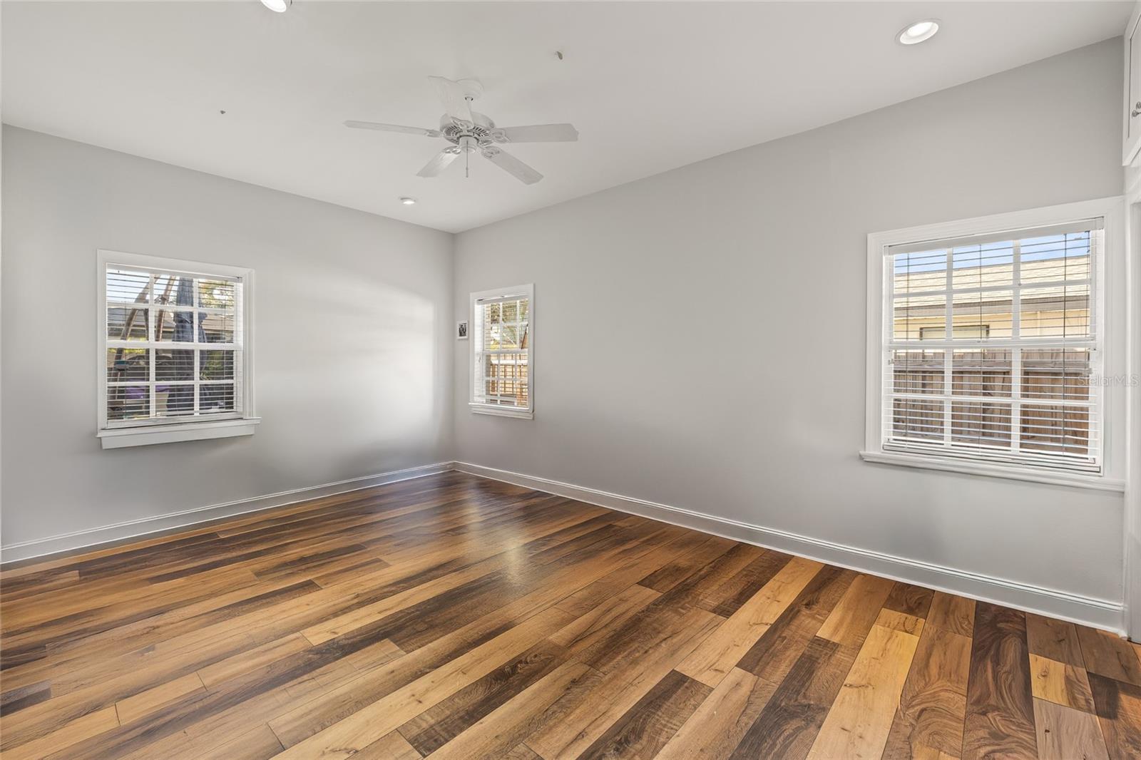 Image 24 of 44 For 4102 Sevilla Street