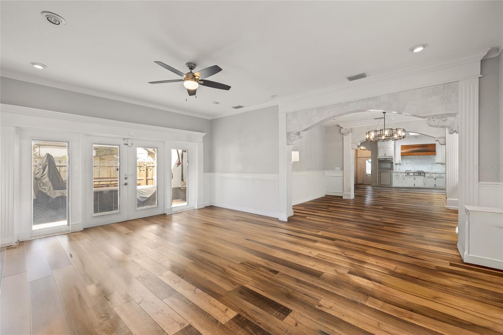 Image 3 of 44 For 4102 Sevilla Street