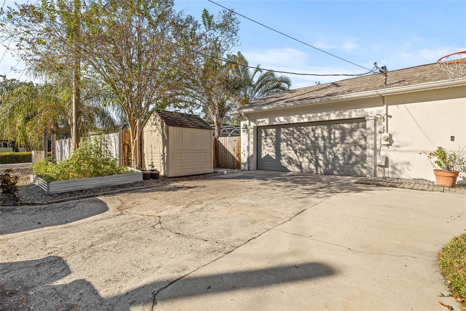 Image 32 of 44 For 4102 Sevilla Street