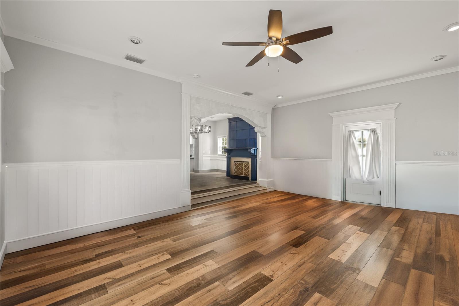 Image 4 of 44 For 4102 Sevilla Street