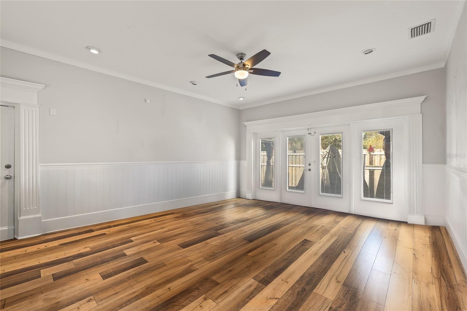 Image 5 of 44 For 4102 Sevilla Street