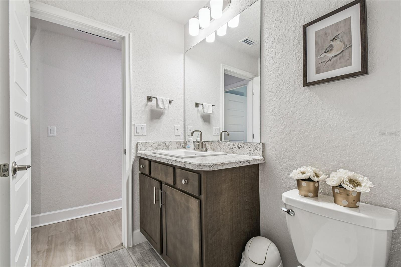 Image 31 of 67 For 16 Nemesia Court E