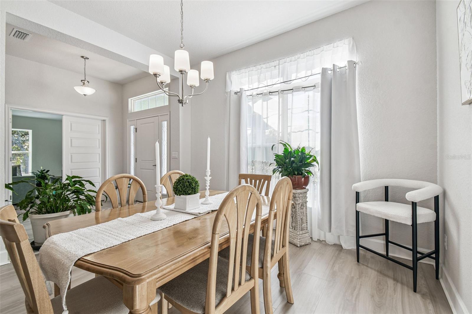 Image 9 of 67 For 16 Nemesia Court E