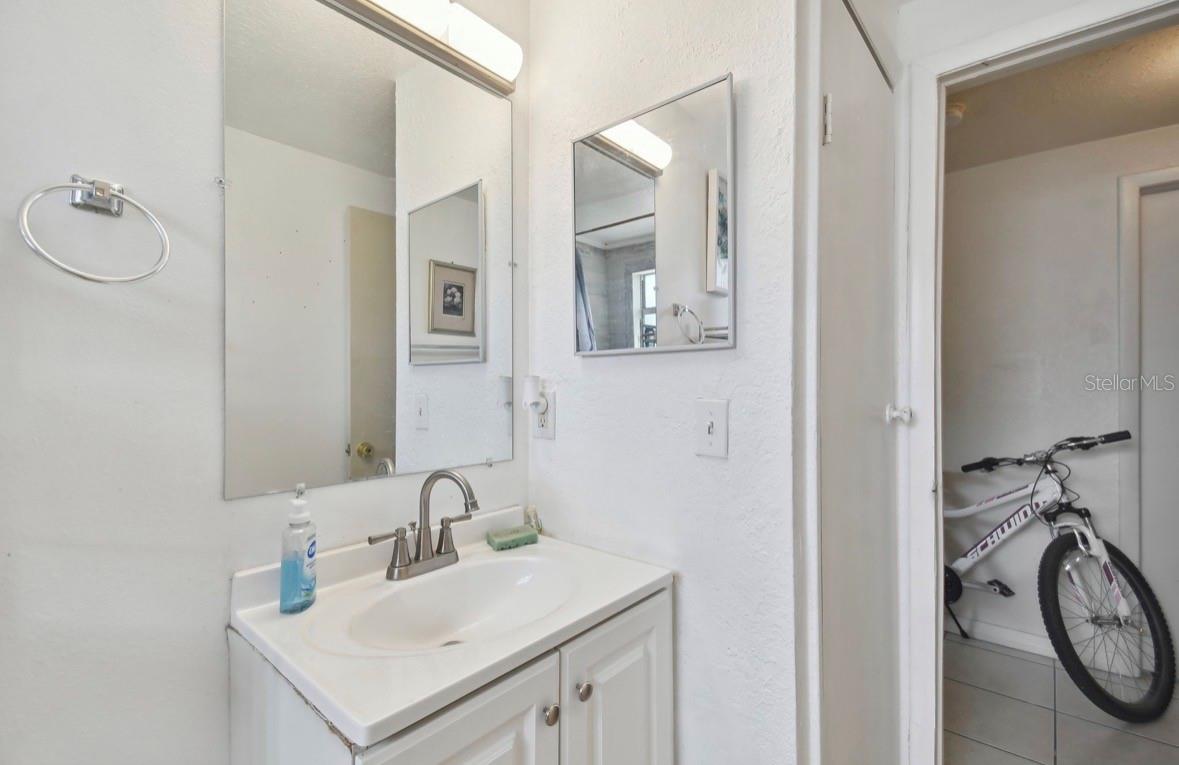 Image 14 of 38 For 4507 Giddens Avenue