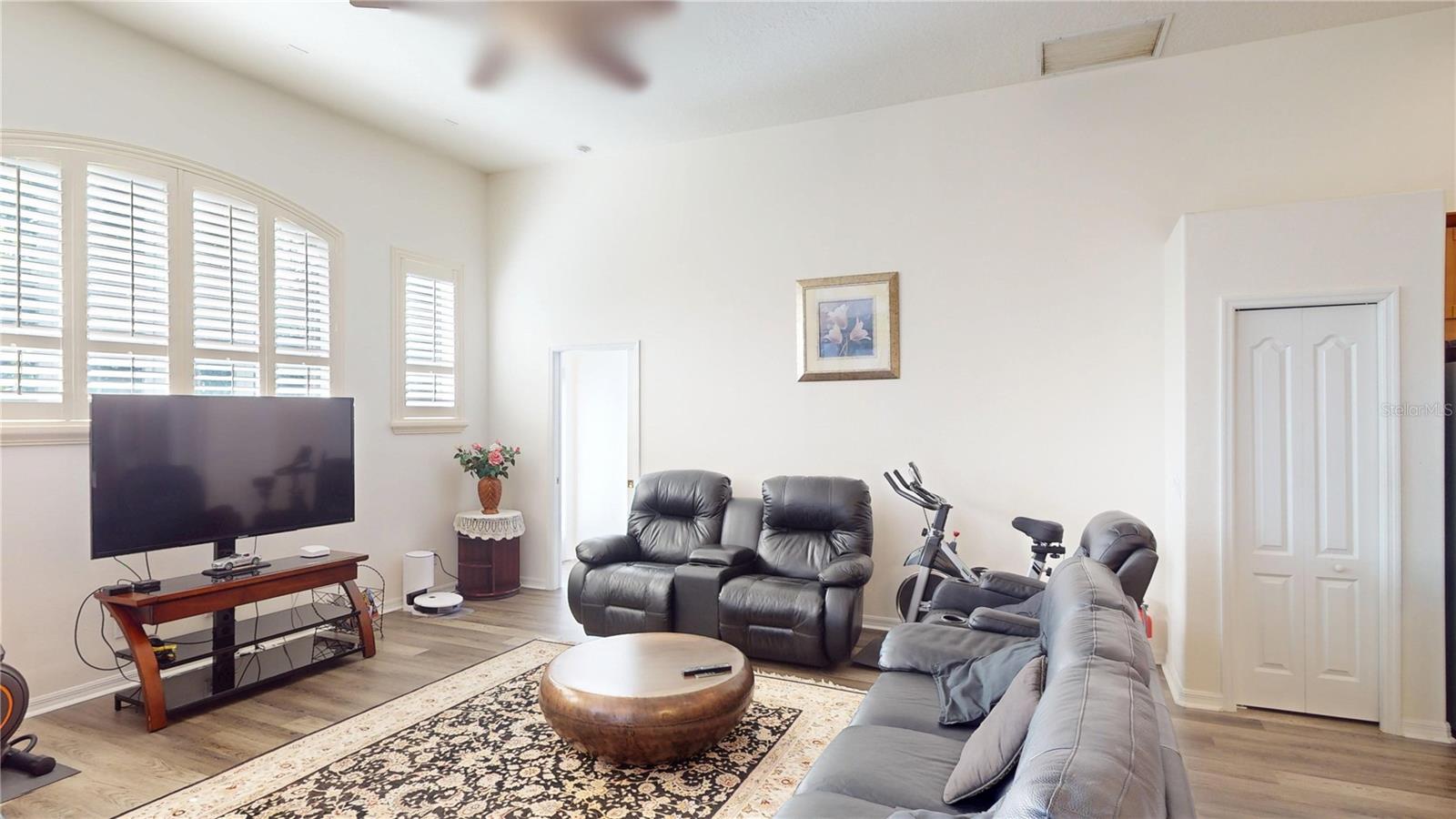 Image 25 of 68 For 2523 Bonterra Boulevard