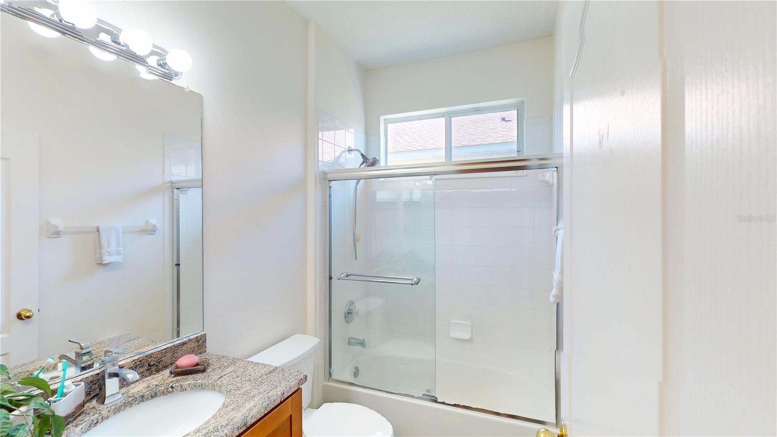 Image 40 of 68 For 2523 Bonterra Boulevard