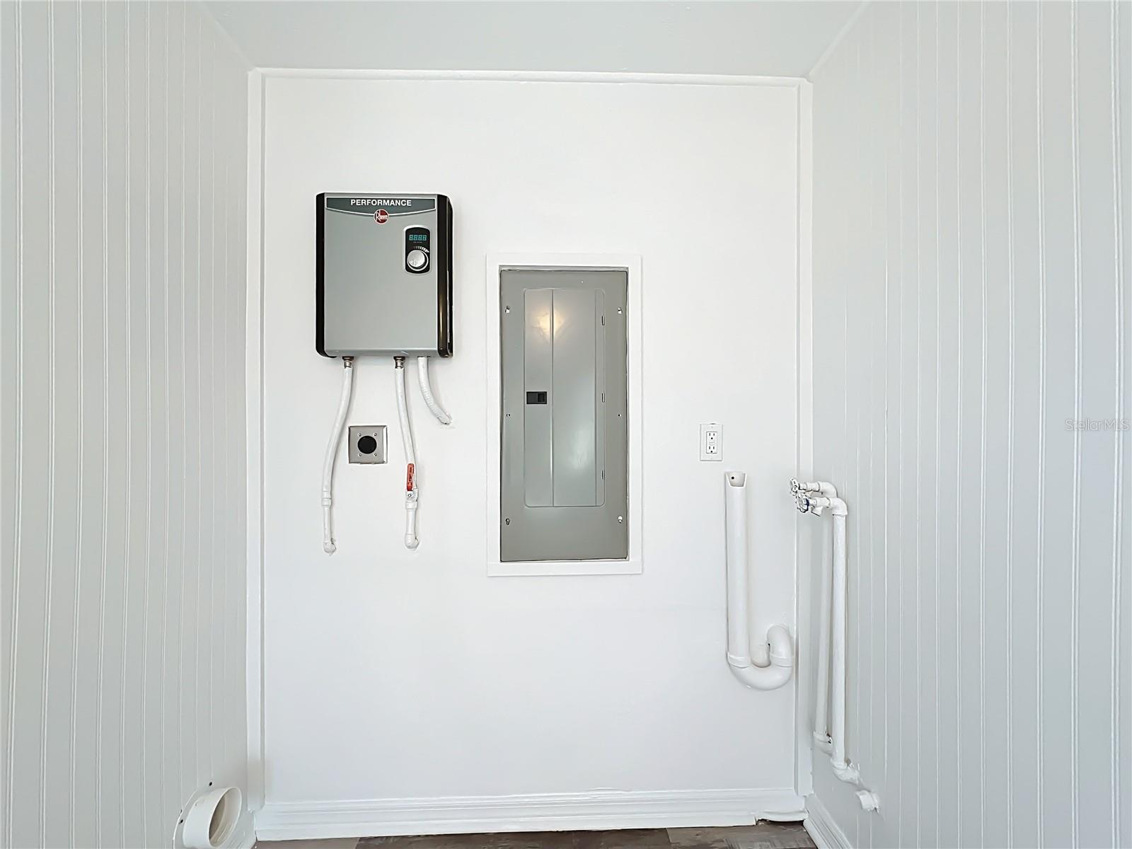 Image 26 of 42 For 944 18th Avenue S