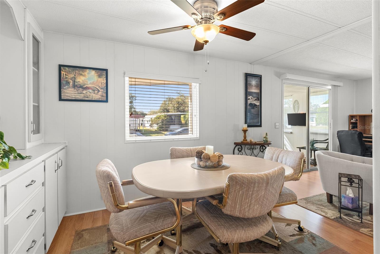 Image 13 of 36 For 1610 Reynolds Road 98